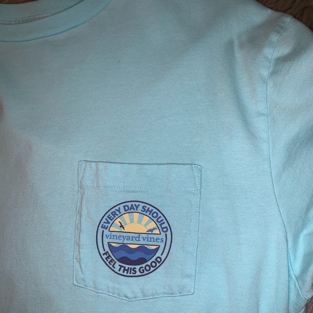 Vineyard vines tshirt